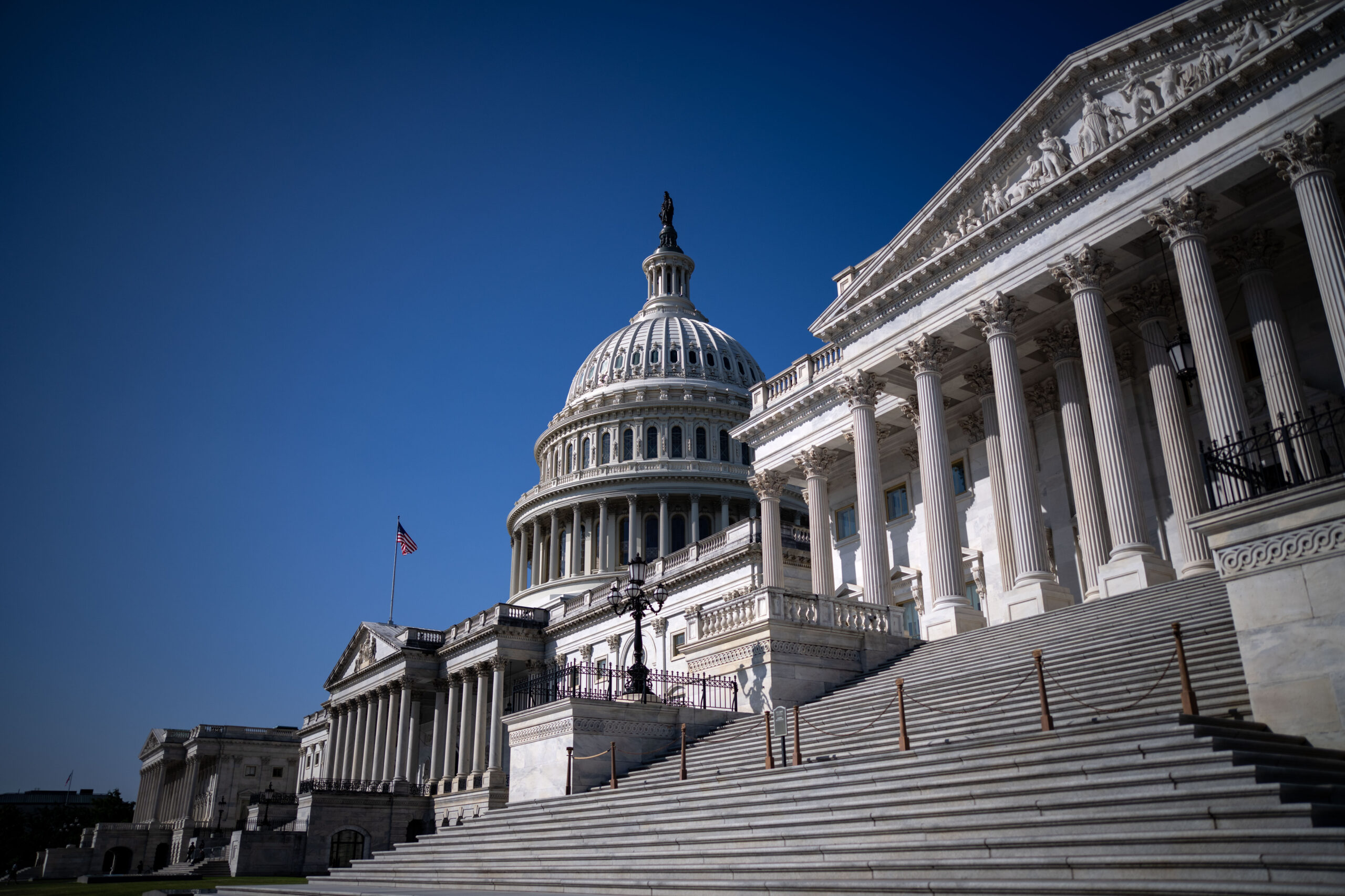 U.S. Capitol Building in daylight.